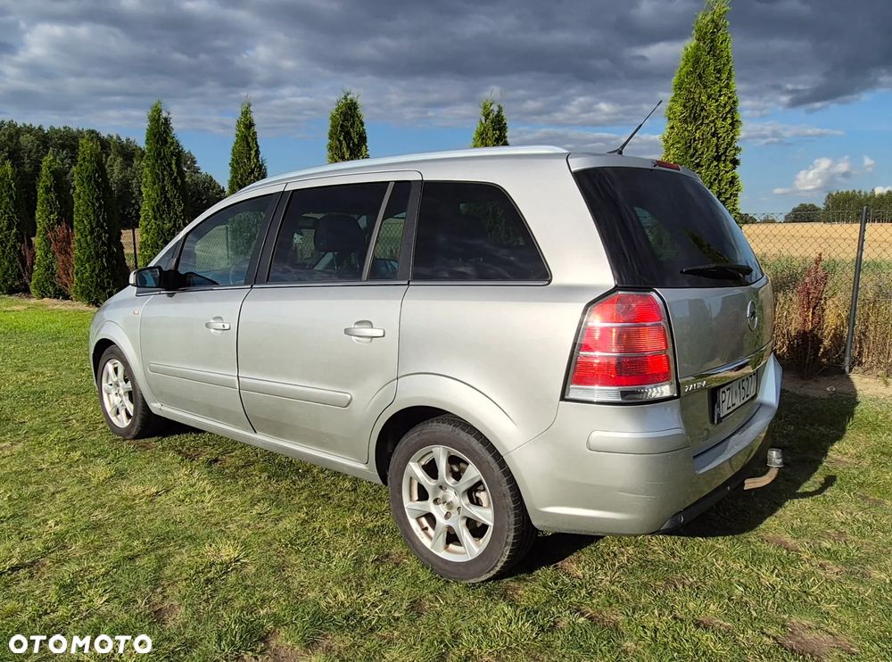 Opel Zafira 1.9 CDTI Cosmo - 14