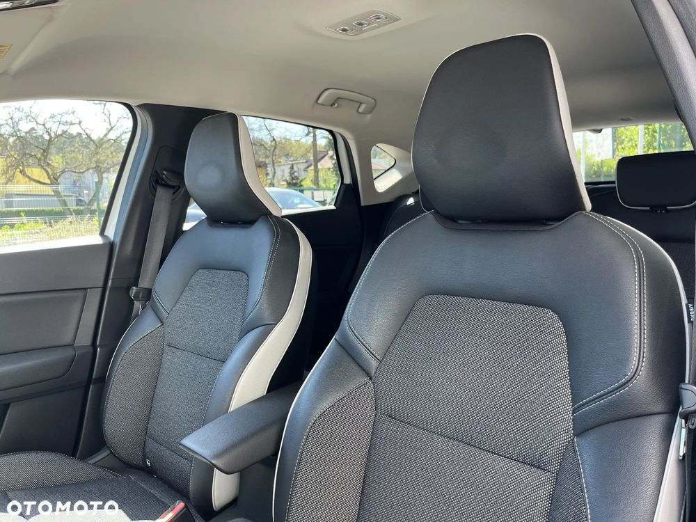 Renault Captur 1.3 TCe mHEV Intens - 11