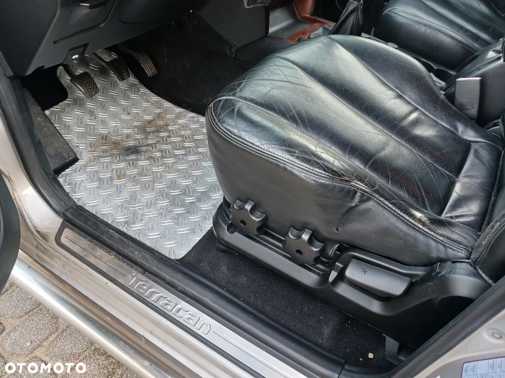 Hyundai Terracan - 15