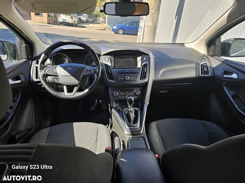 Ford Focus - 5
