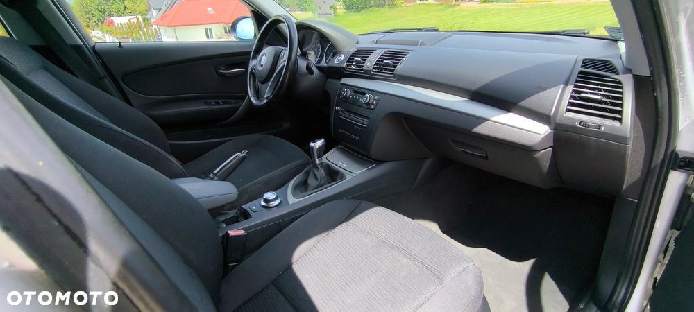 BMW Seria 1 118d - 10
