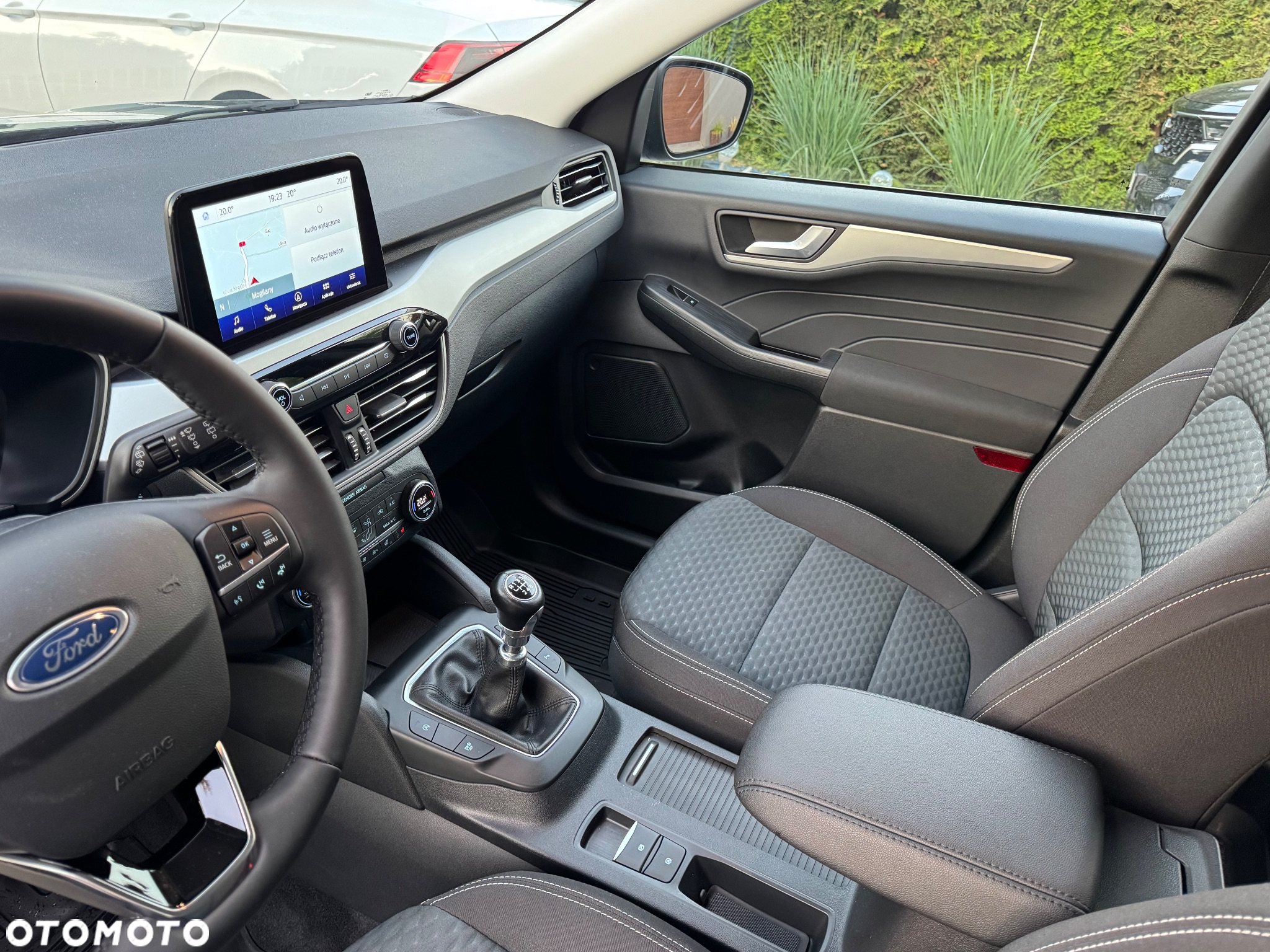 Ford Kuga - 19