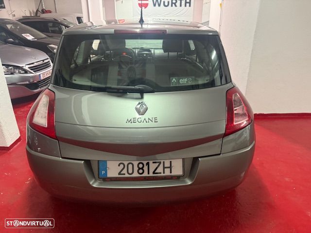 Renault Mégane 1.5 dCi Confort - 5