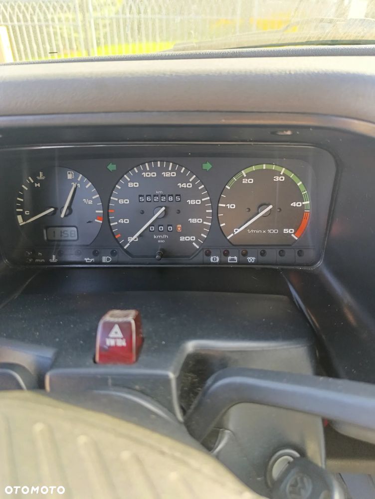 Volkswagen Transporter - 3