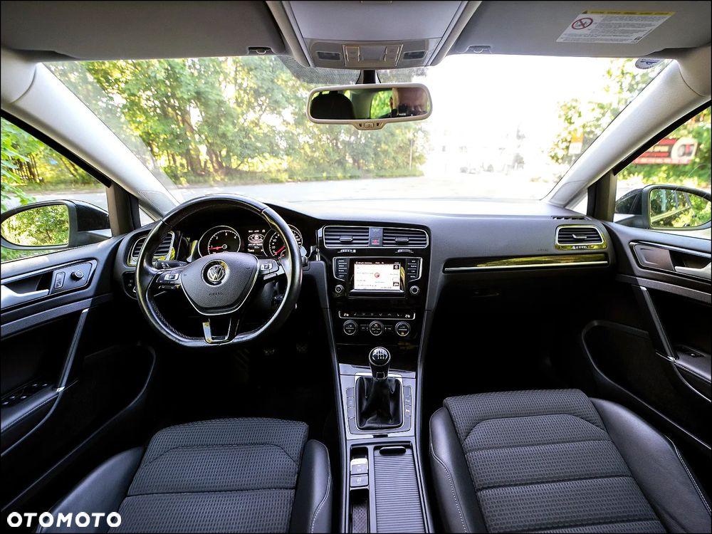 Volkswagen Golf - 7