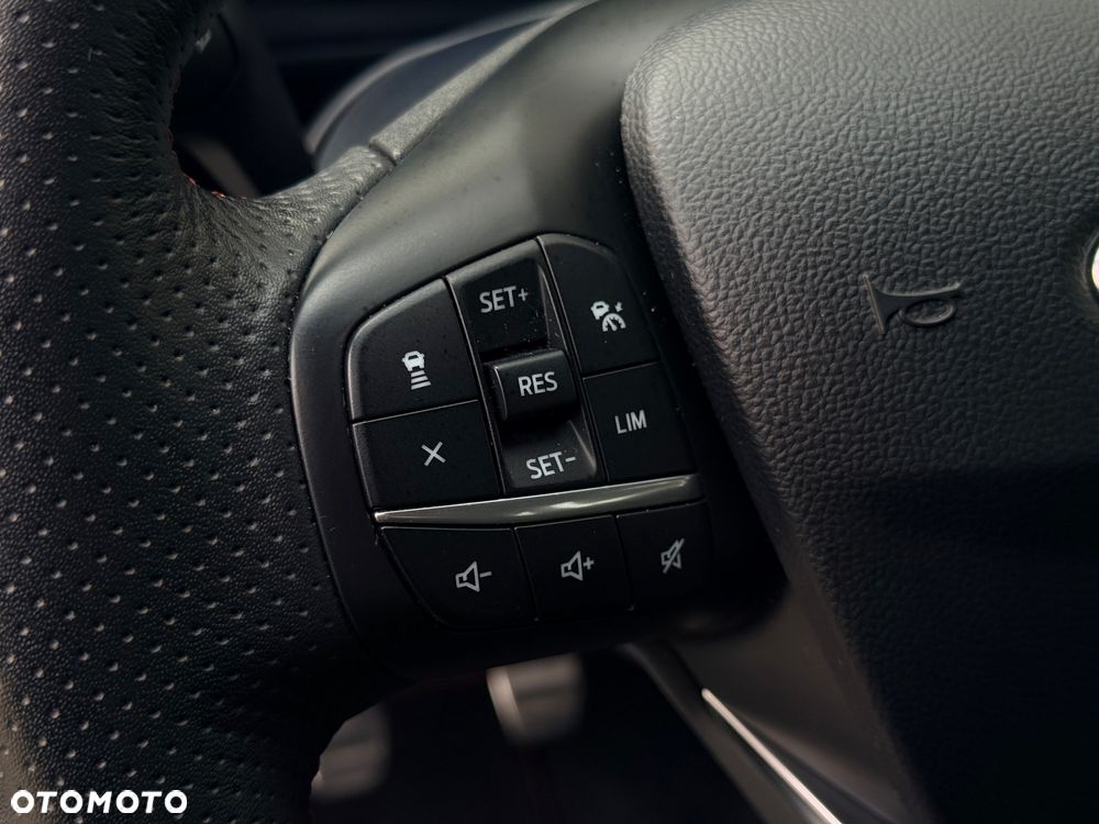 Ford Kuga 2.0 EcoBlue Hybrid ST-LINE - 18