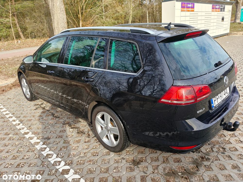 Volkswagen Golf - 2