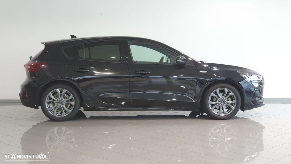 Ford Focus 1.0 EcoBoost MHEV ST-Line X - 3