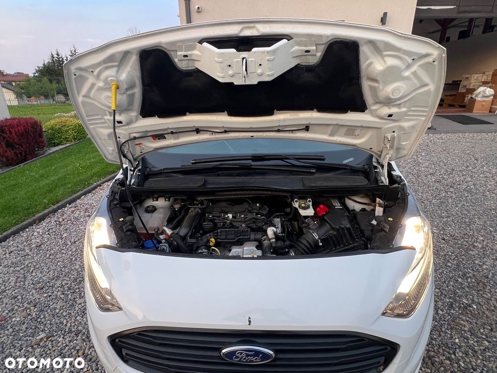 Ford Transit Connect - 23