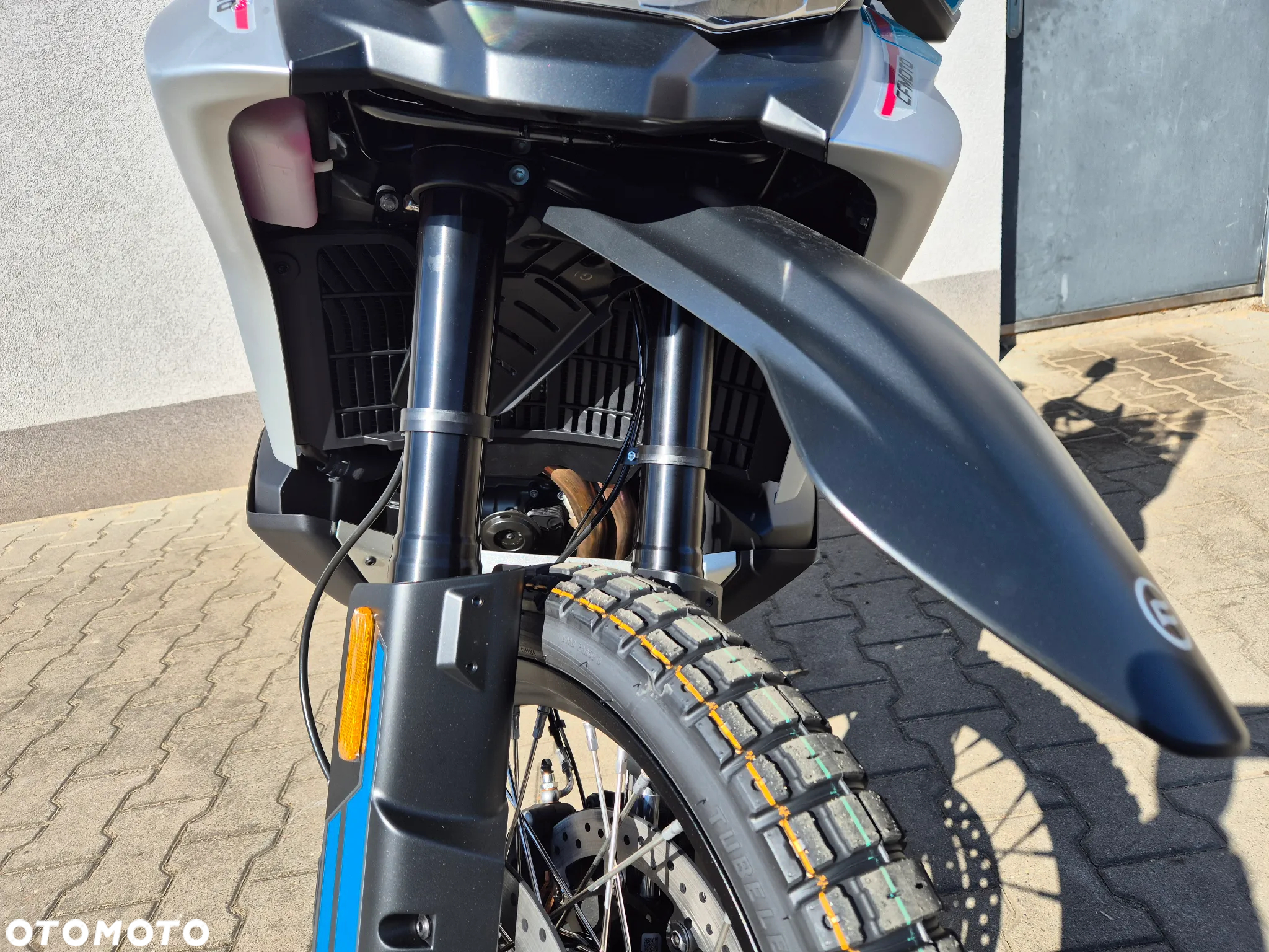CFMoto MT - 8