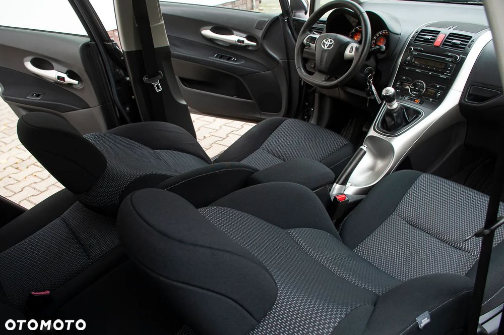 Toyota Auris 1.33 VVT-i Life - 4