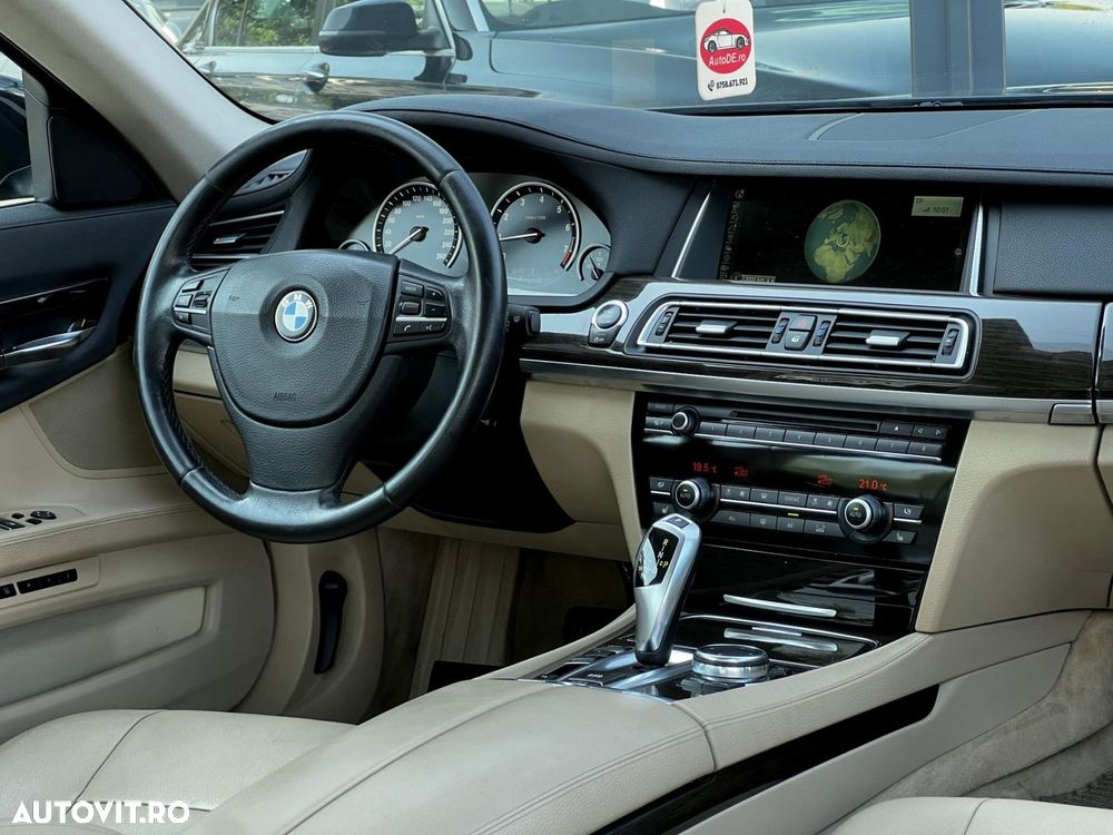 BMW Seria 7 740Li - 8