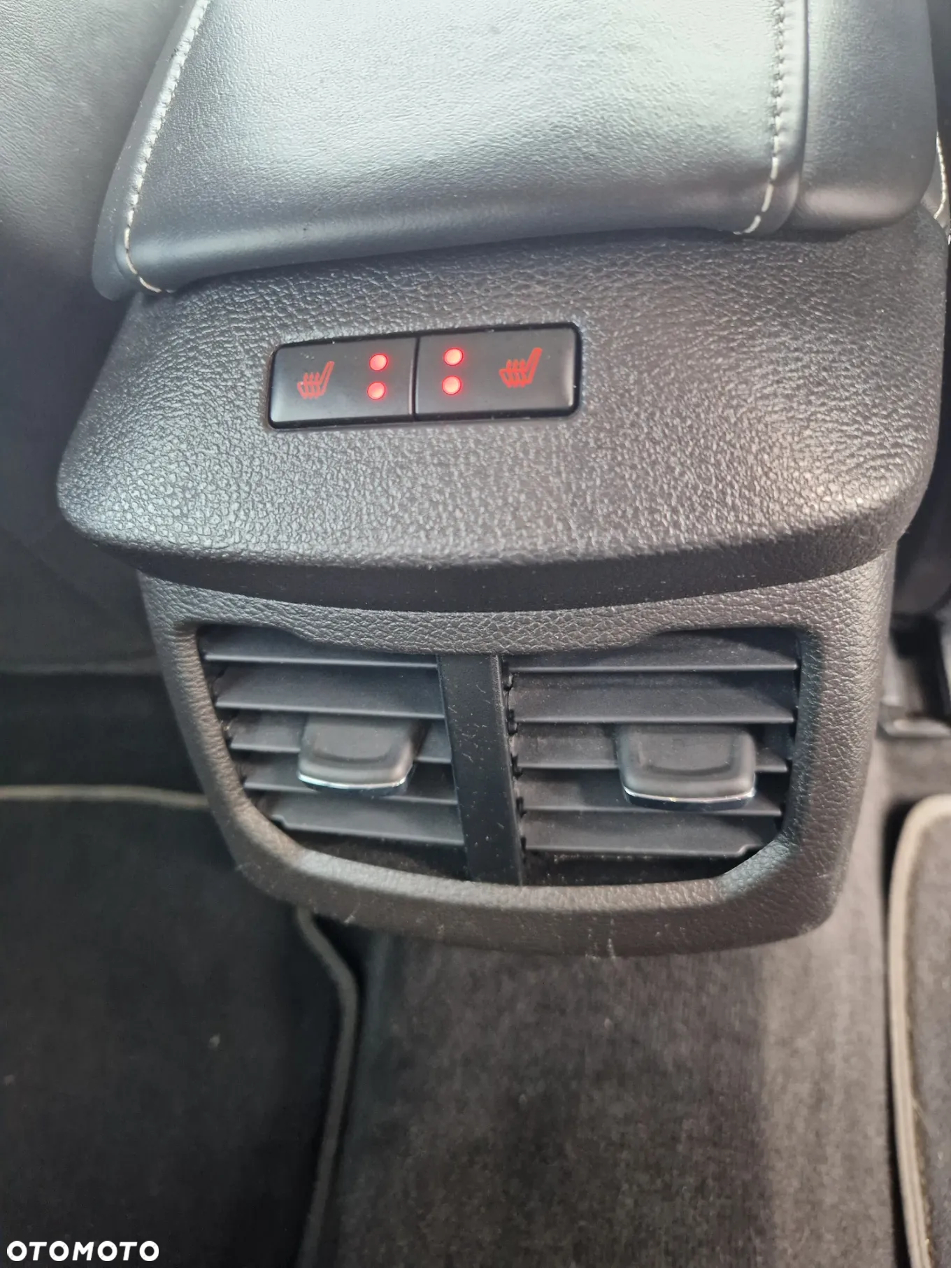 Ford Mondeo 2.0 EcoBlue Vignale - 26