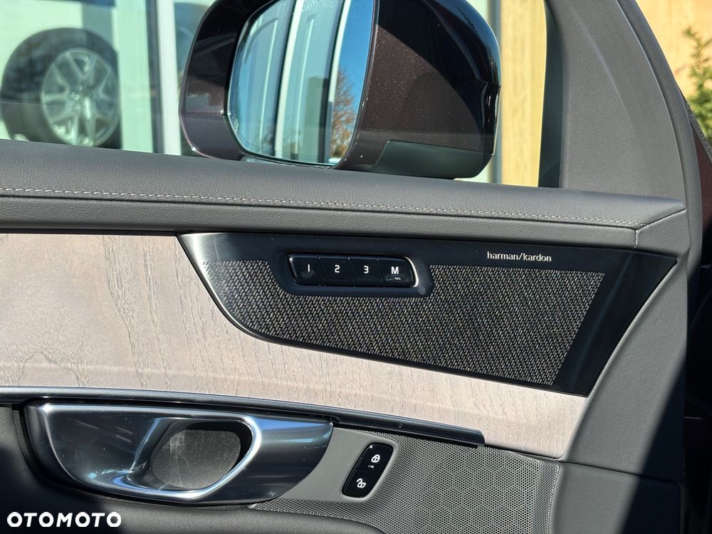 Volvo XC 90 T8 AWD Plug-In Hybrid Ultra Bright 7os - 11
