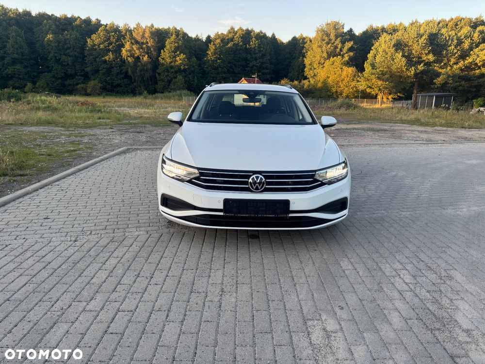 Volkswagen Passat 2.0 TDI SCR DSG Business - 2
