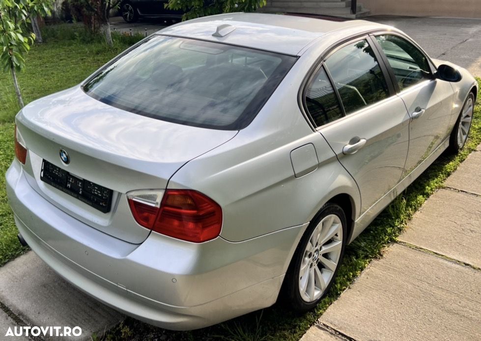 BMW Seria 3 318i Aut. - 3