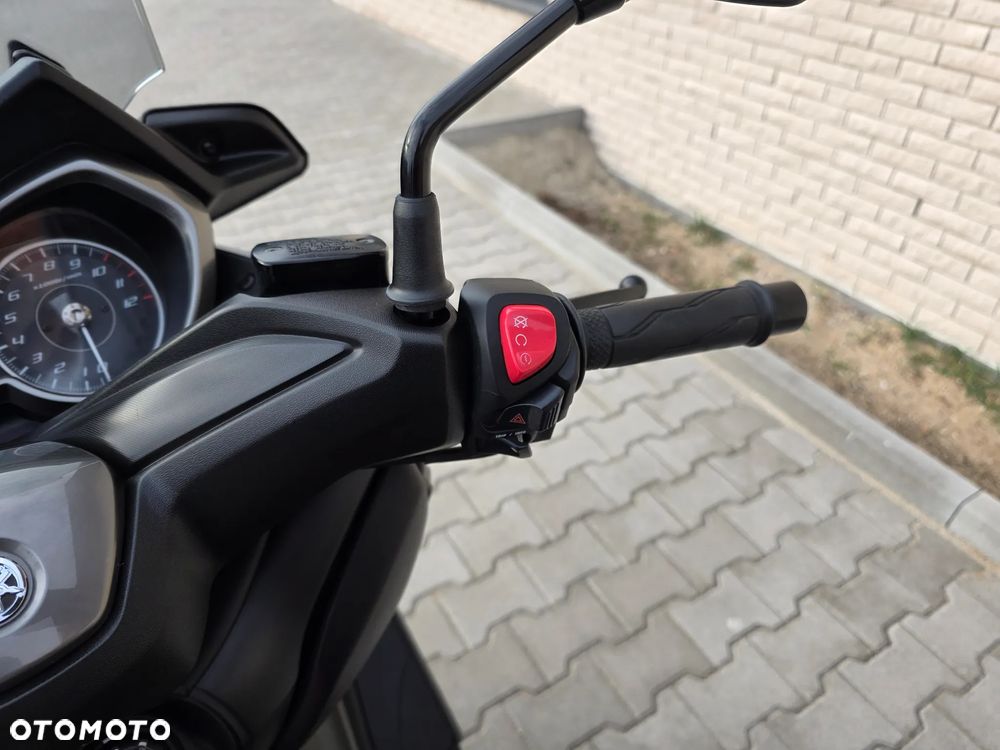 Yamaha X-max - 19