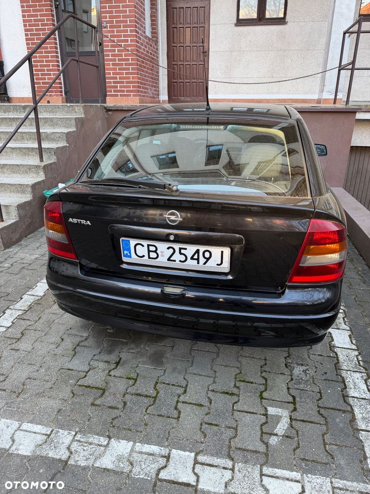 Opel Astra 1.4 GL - 10