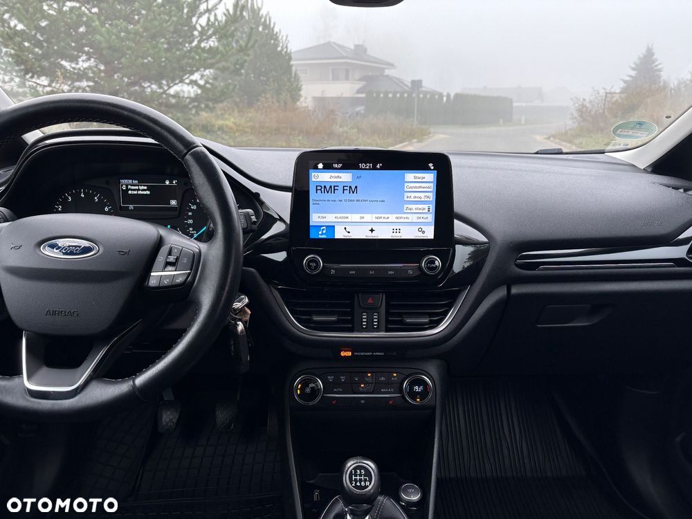 Ford Fiesta 1.0 EcoBoost S&S TITANIUM - 22