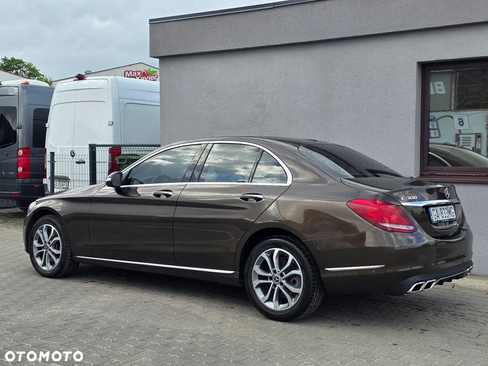 Mercedes-Benz Klasa C 300 7G-TRONIC Avantgarde - 4