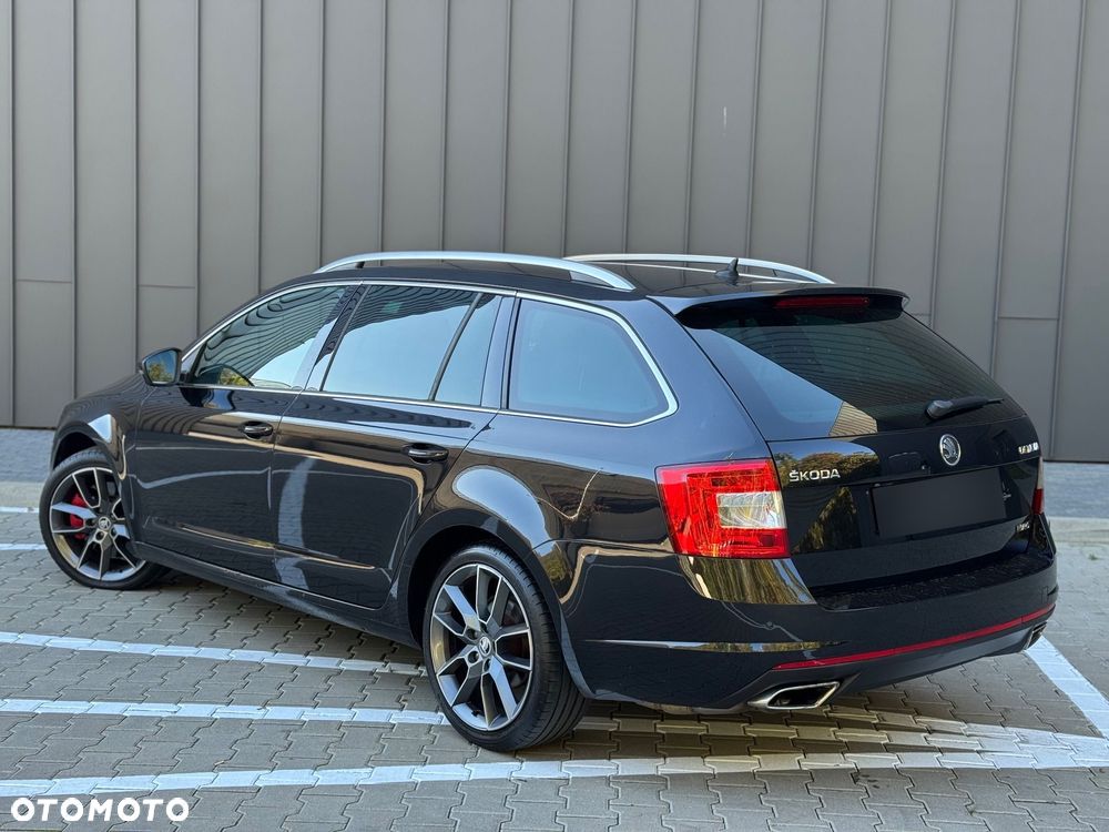Skoda Octavia 2.0 TDI DSG RS - 13