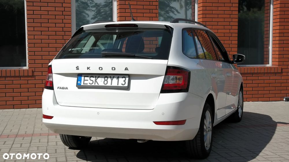 Skoda Fabia 1.0 TSI Ambition Plus DSG - 35
