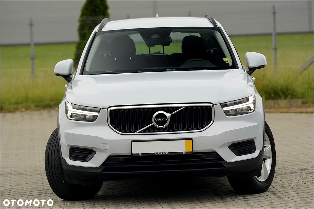 Volvo XC 40 D3 SCR Momentum - 6