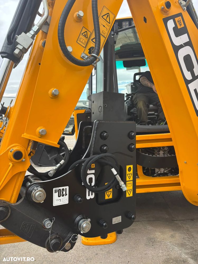 JCB HM335 - 2