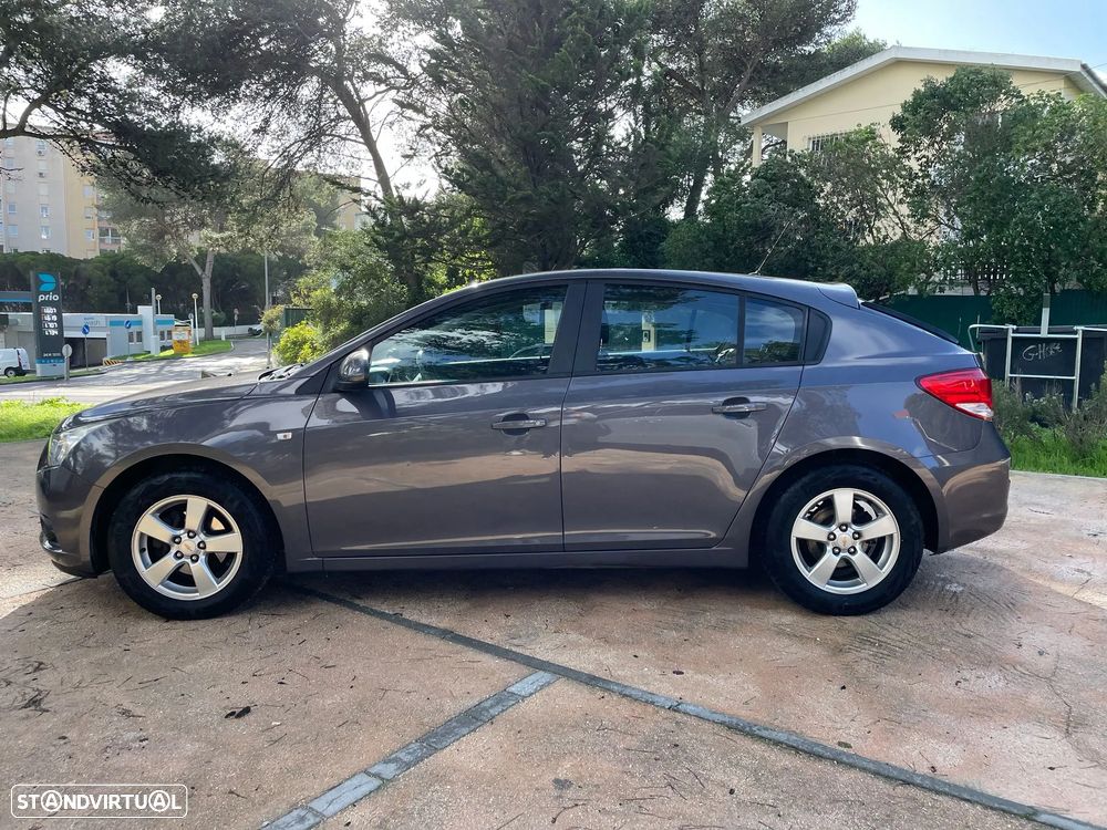 Chevrolet Cruze 1.6 LT - 5