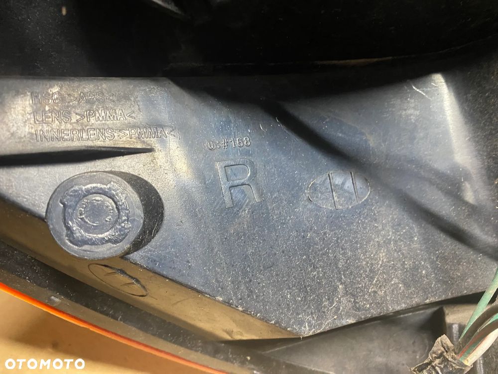 LAMPA TYLNA PRAWA KIA RIO I LIFT - 7