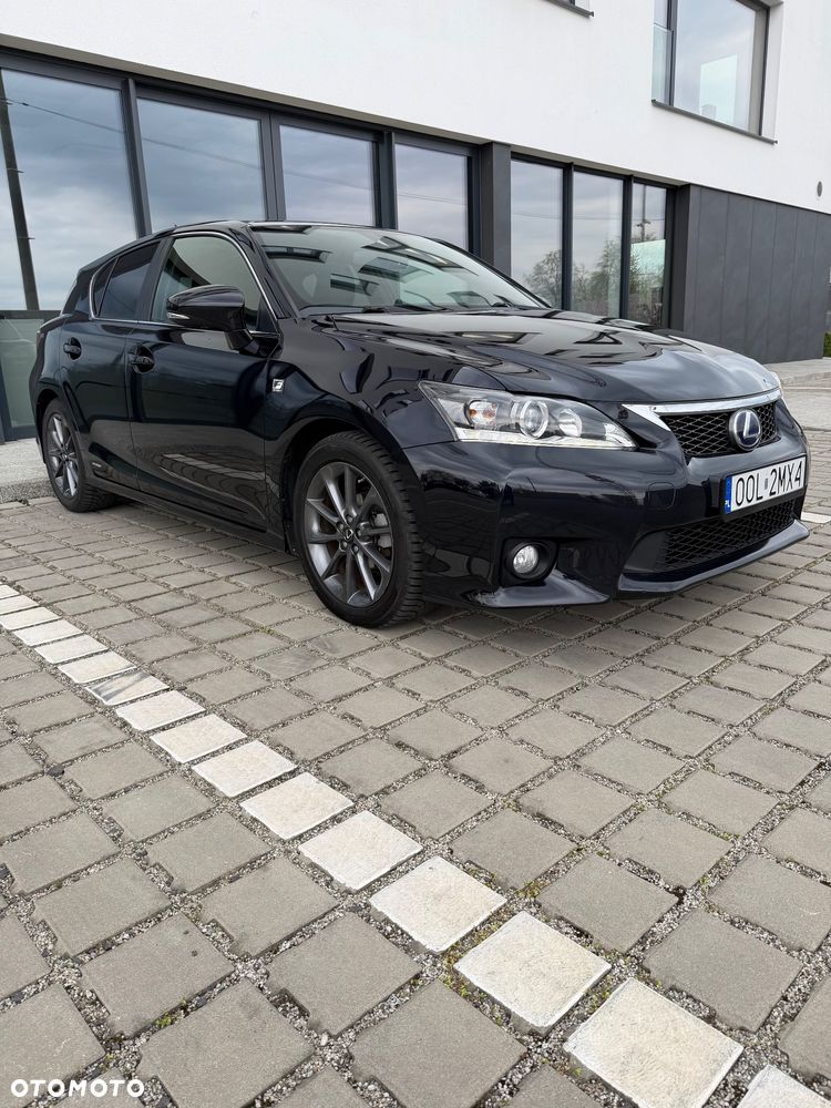 Lexus CT 200h F Sport - 2