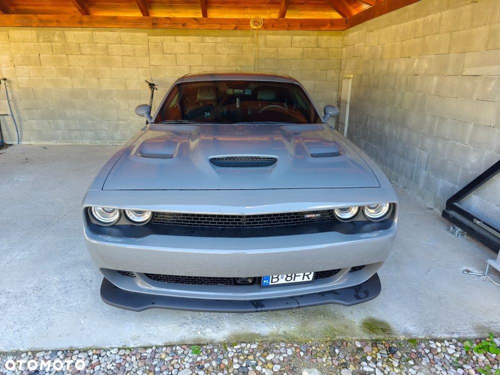 Dodge Challenger 6.4 Scat Pack - 2
