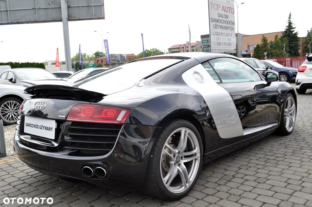 Audi R8 Coupé 4.2 Quattro R tronic - 8