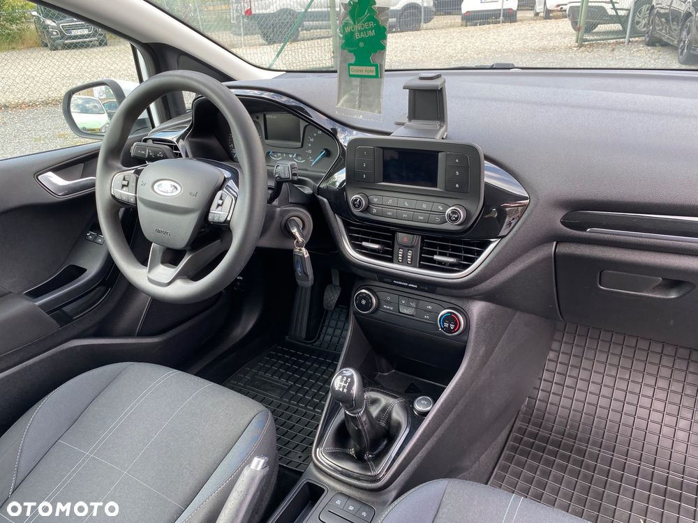 Ford Fiesta 1.1 S&S TREND - 13