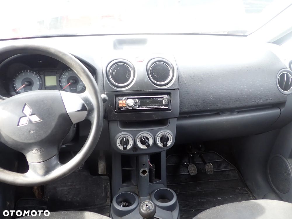 CZĘŚCI - Mitsubishi Colt VI Z30 1,3 4A90 70kW 95KM LIFT FL HB 5D 2009r. lakier 56H INDEX - 8156 - 6