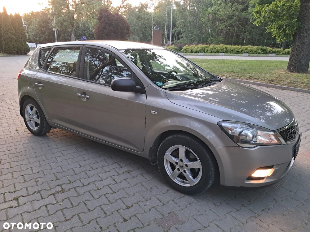 Kia Ceed 1.4 M - 9