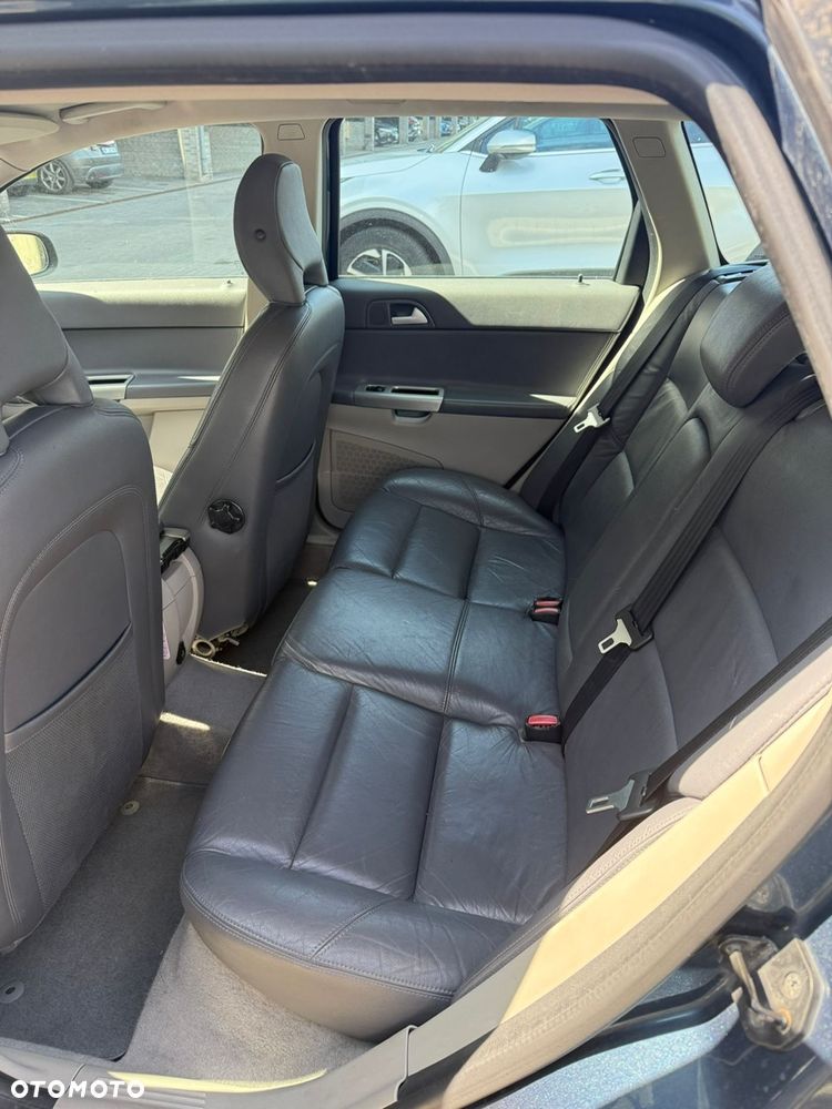 Volvo V50 2.0D Summum - 10