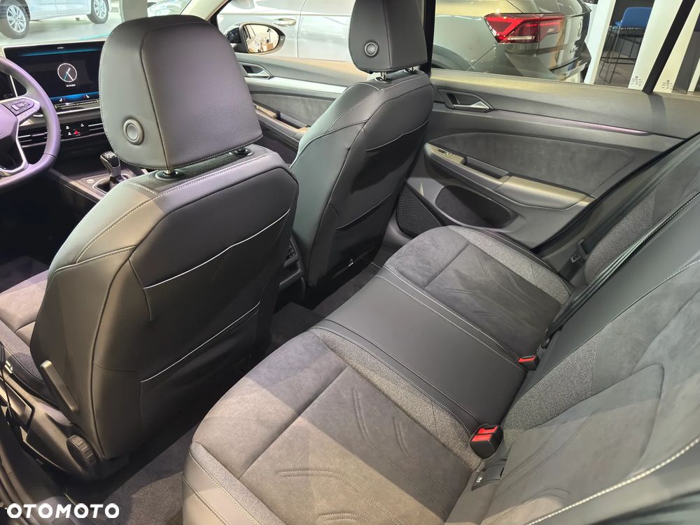 Volkswagen Golf VIII 1.5 TSI Life Plus - 6