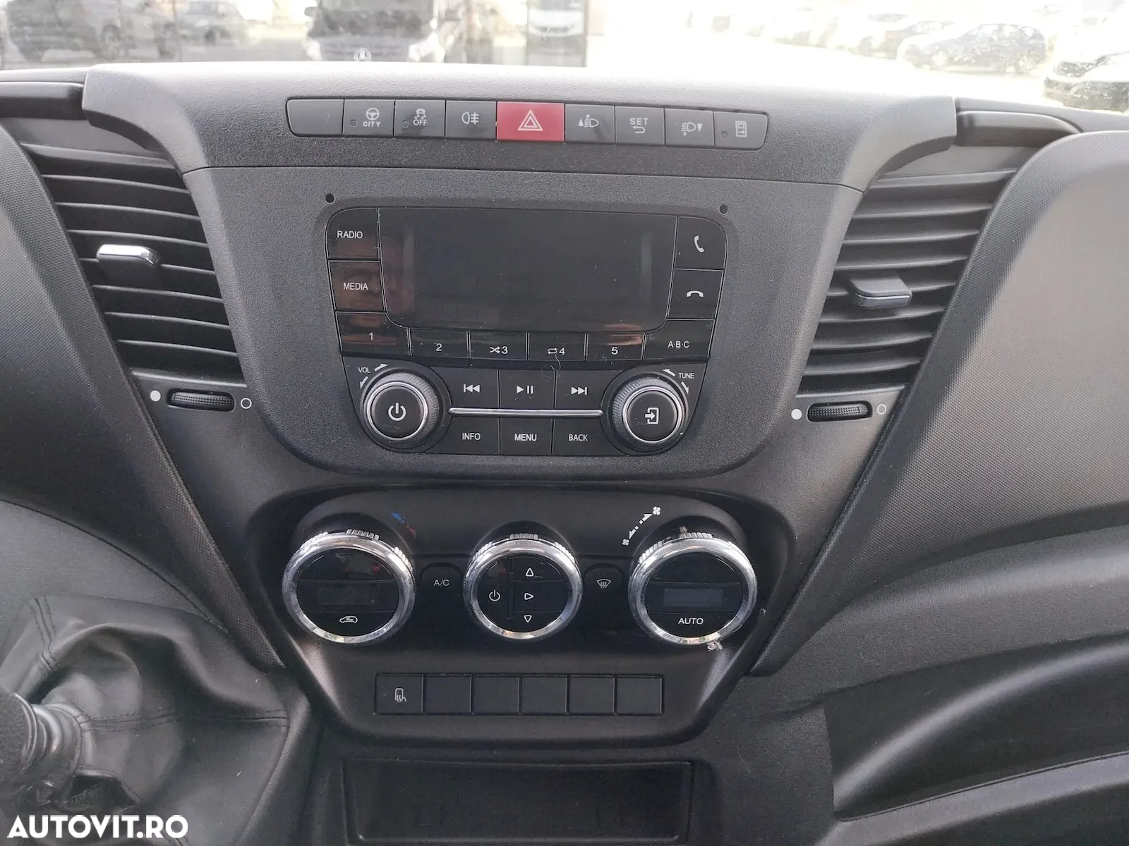 Iveco Daily 35C16H BOX CU LIFT - 14