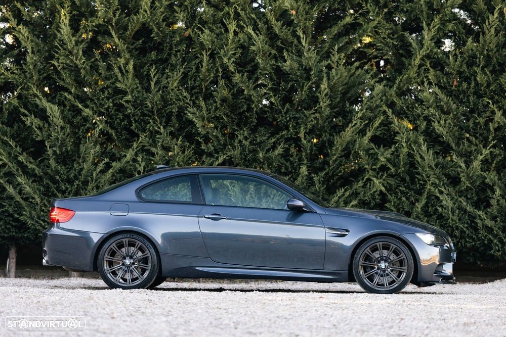 BMW M3 Auto - 23