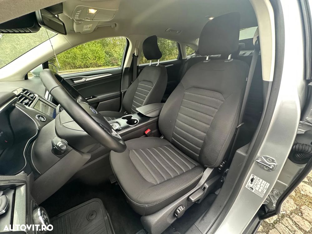 Ford Mondeo 2.0 HEV Titanium - 8