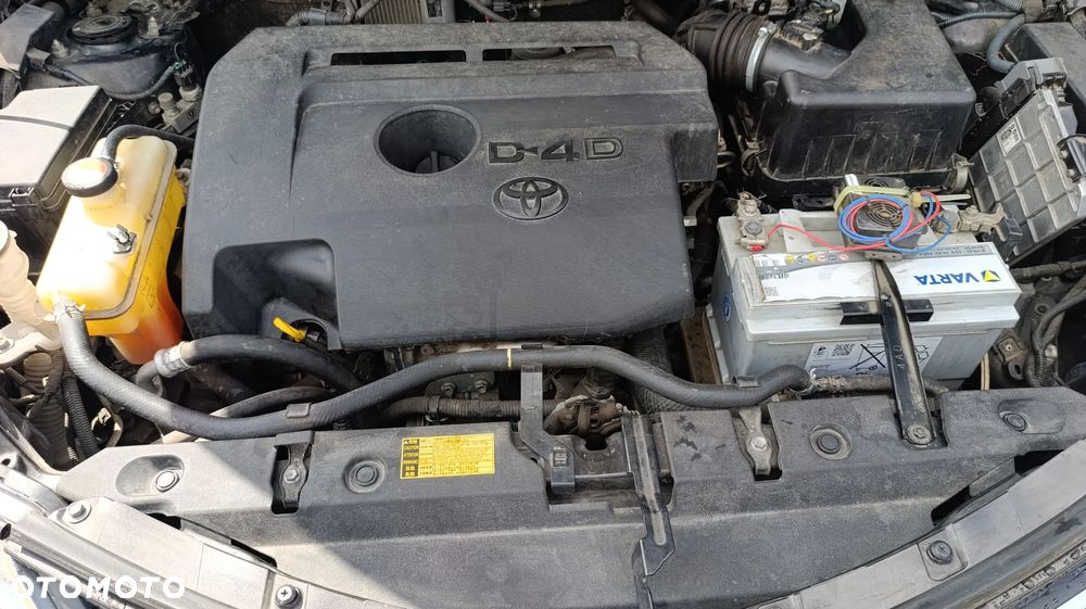 Toyota RAV4 2.2 D-4D Premium - 25