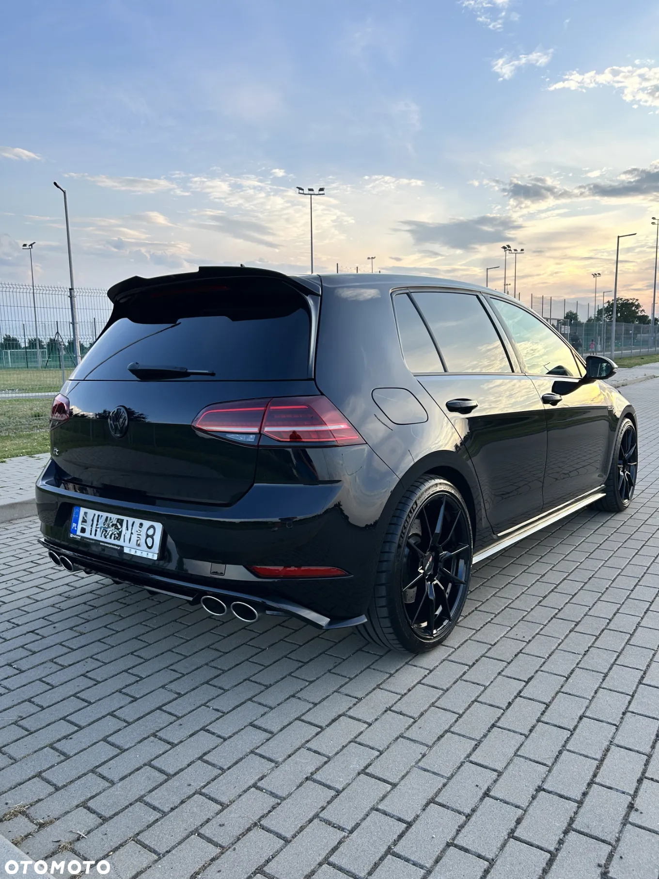 Volkswagen Golf VII 2.0 TSI BMT 4Mot R DSG - 3