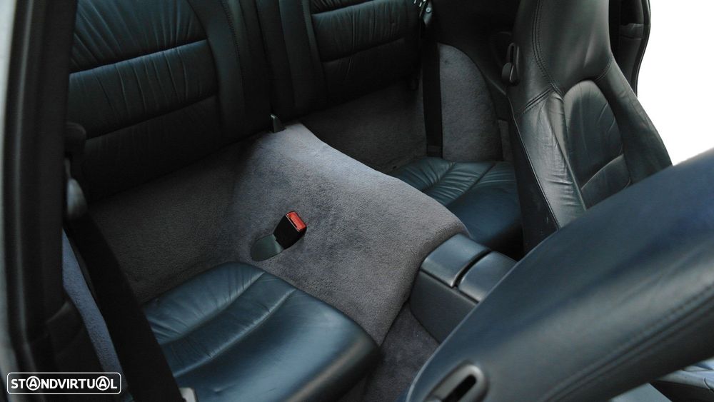 Porsche 911 (996) Carrera Coupé - 36