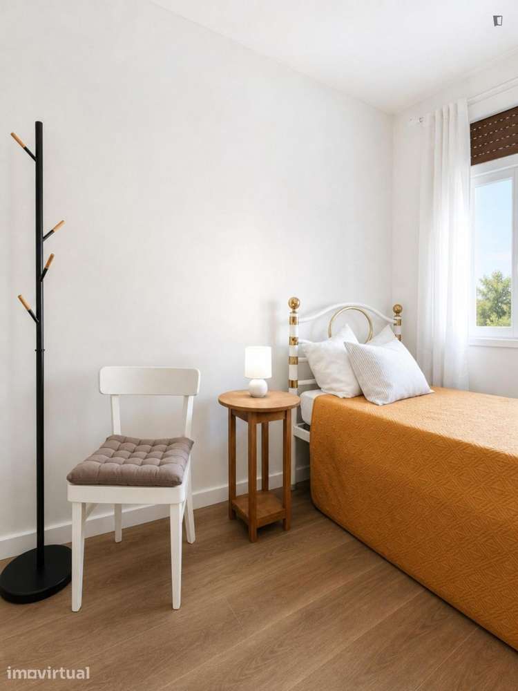 Quarto - localizado em Sete Rios Lisbon - Grande imagem: 4/7