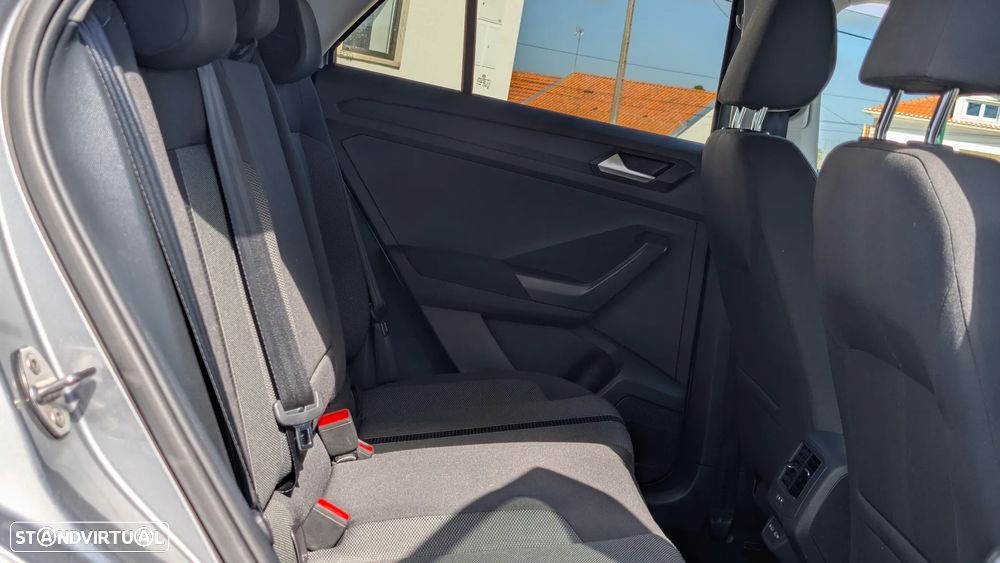 VW T-Roc 1.5 TSI Urban DSG - 18