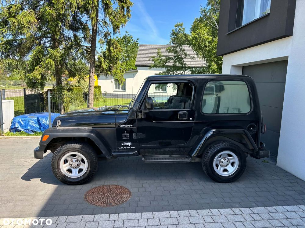 Jeep Wrangler - 9