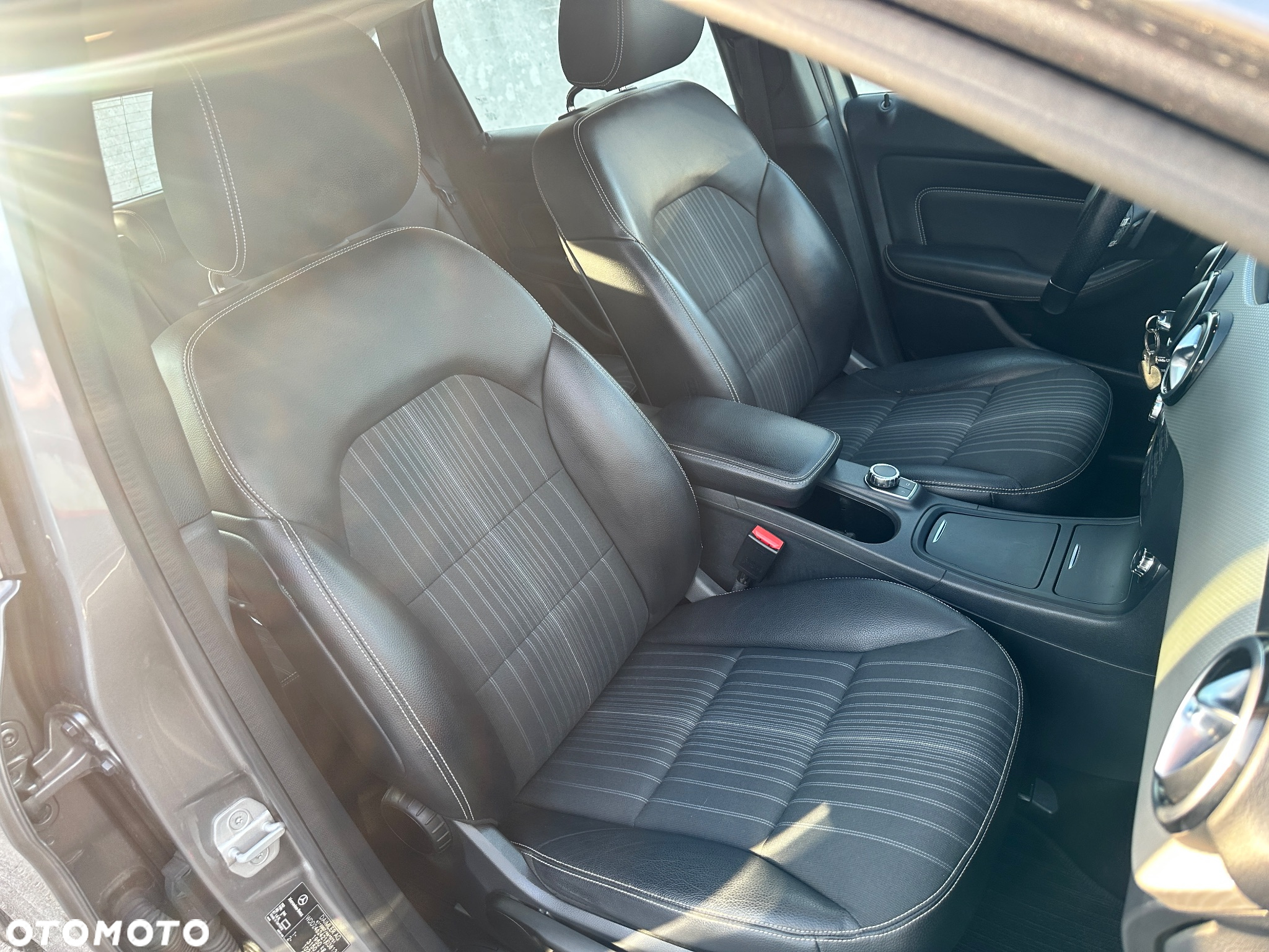 Mercedes-Benz Klasa B 180 (BlueEFFICIENCY) 7G-DCT - 17
