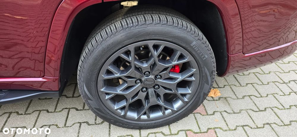 Jeep Grand Cherokee - 8