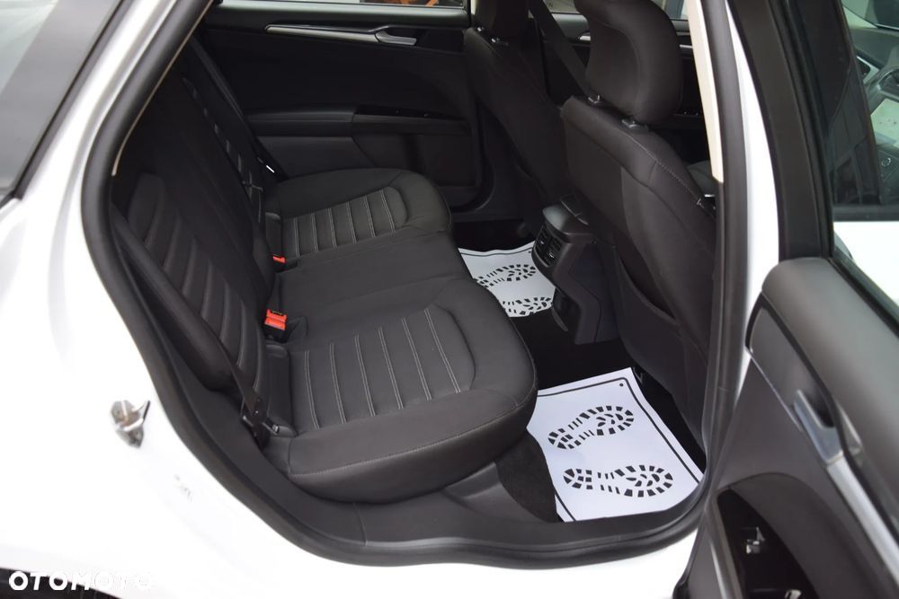 Ford Mondeo SW 2.0 TDCi Titanium - 34